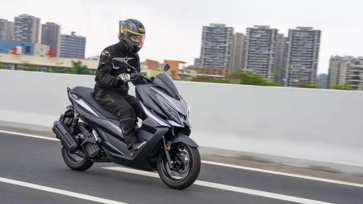 Zontes 125V, deportividad a peso pluma