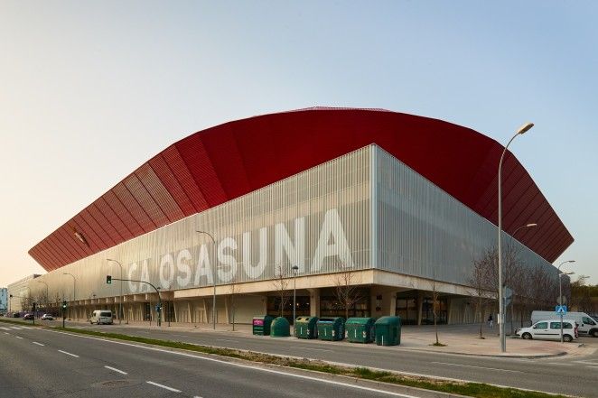 Campo de El Sadar, en el que juega Osasuna.