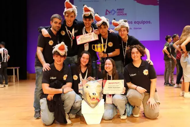 L’equip de robòtica Wolvineers de l’escola FEDAC Sant Narcís de Girona