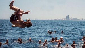 Fiesta en alta mar de Stoke Travel. 