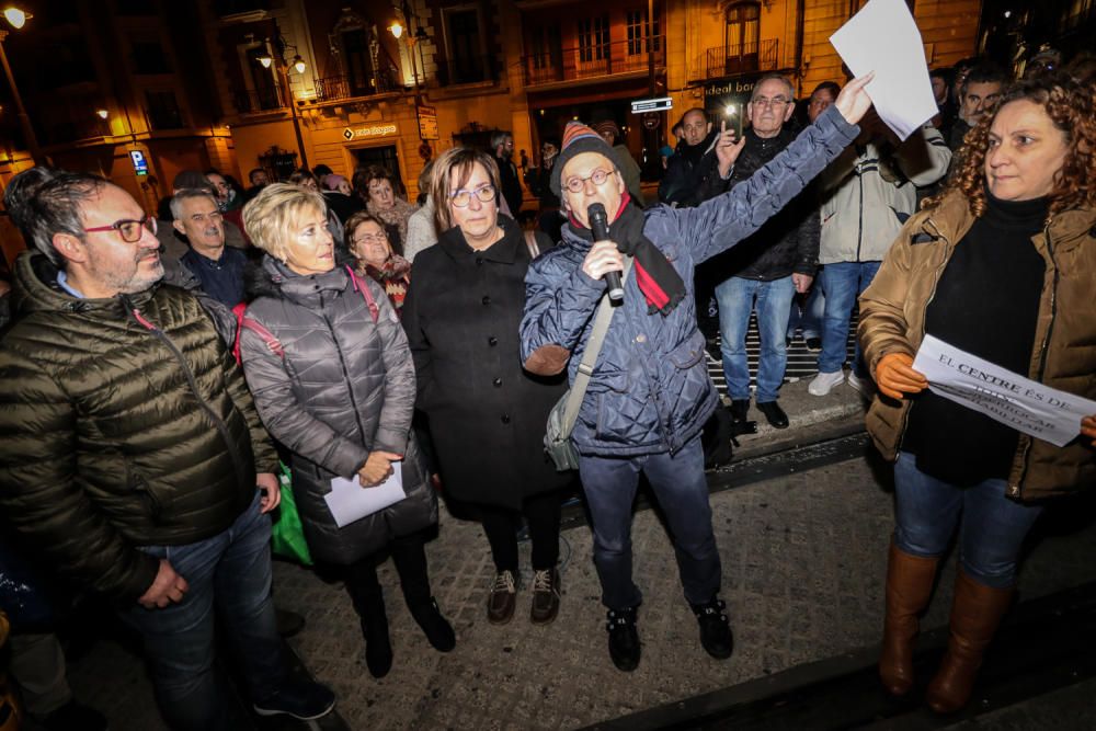 Concentración vecinal por el centro de Alcoy