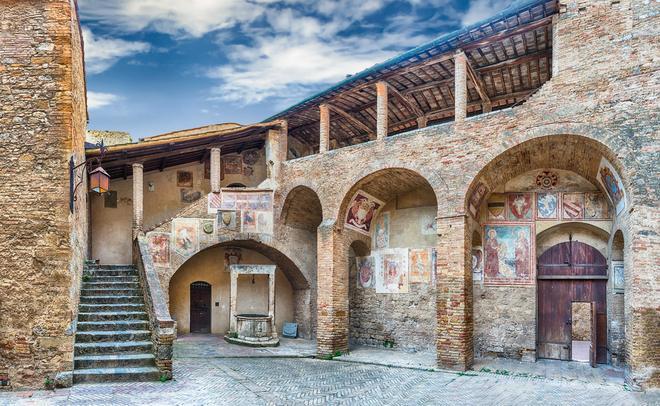 San Gimignano es, para muchos viajeros, el pueblo más bonito de la Toscana.