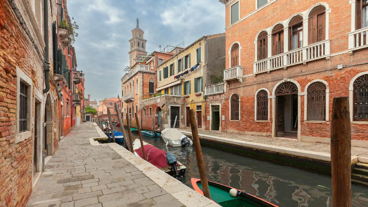 Venecia se queda sin agua: este es el fenómeno que está vaciando sus canales