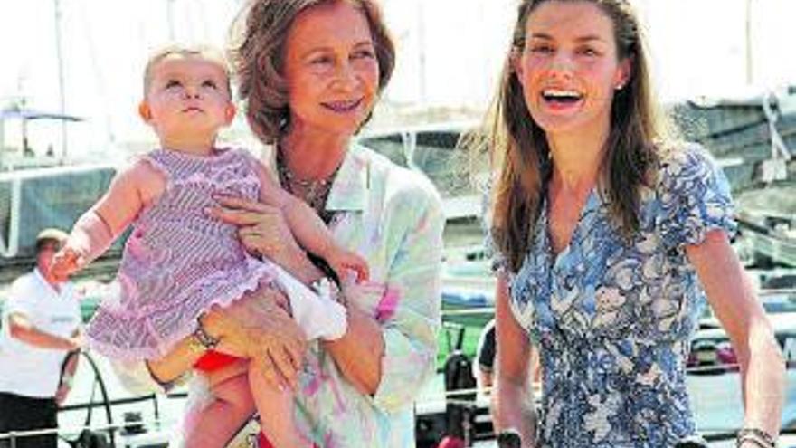 Con Leonor de bebé, en 2006. | DM