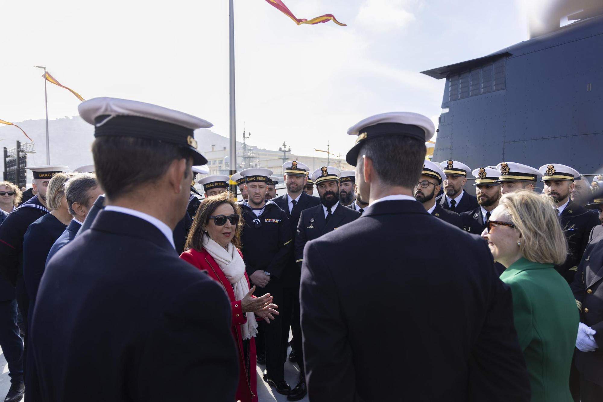 FOTOS: La Armada recibe el submarino S-81 de manos de Navantia