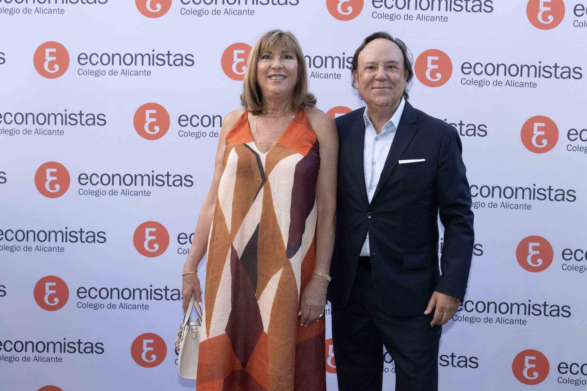 El Colegio de Economistas de Alicante celebra su cena anual en honor a su patrón