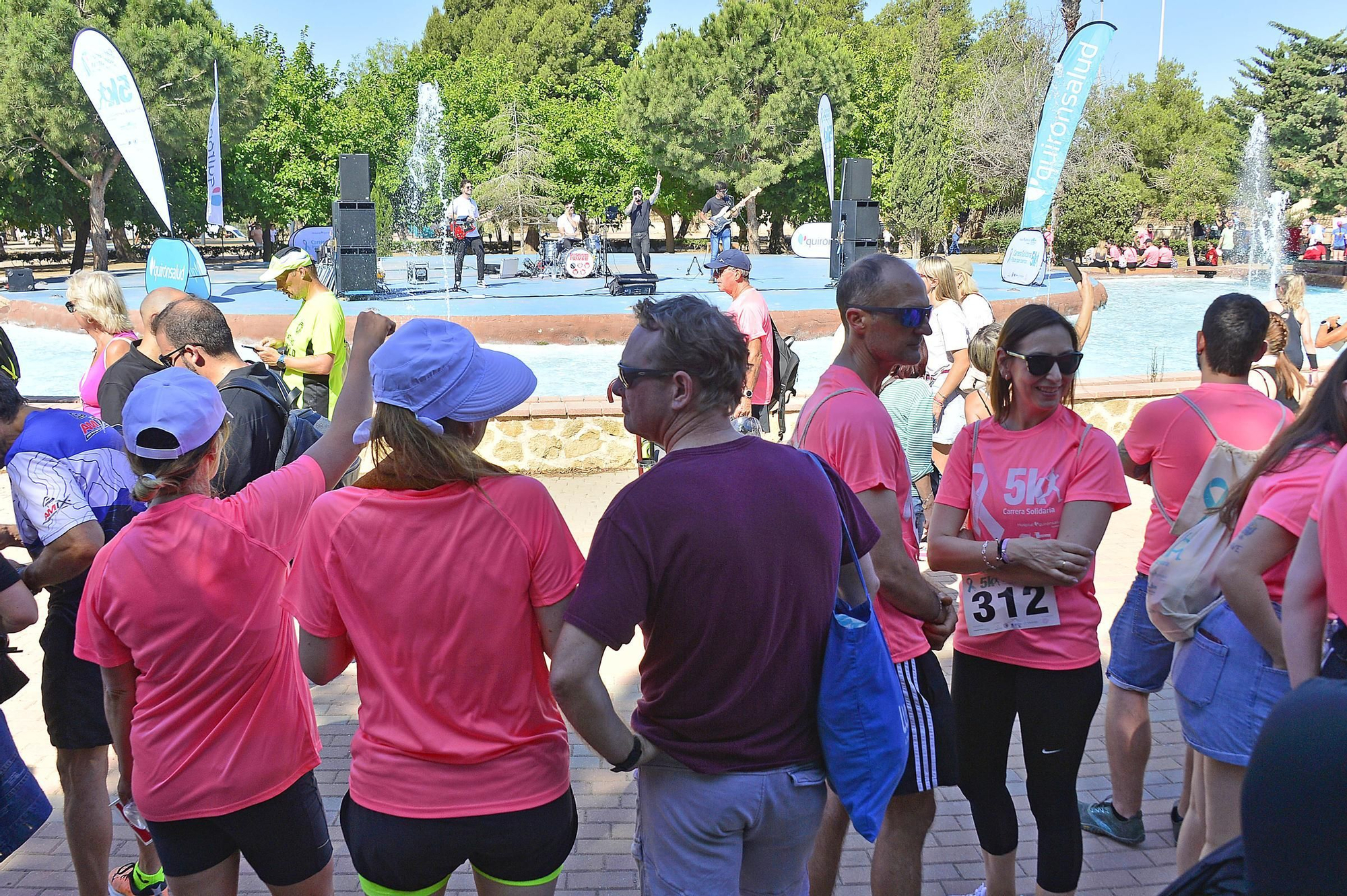 Carrera solidaria organizada por  QUIRÓNSALUD en beneficio de la asociación AFECÁNCER