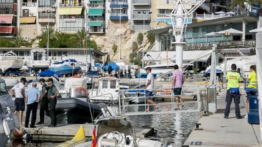 Hallan el cadáver de un bañista en  la playa de Levante de Benidorm