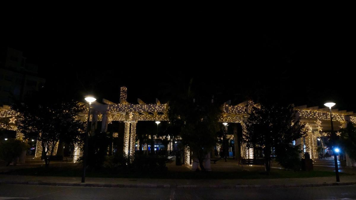 Las fotos de las nuevas luces de Navidad de la plaza de las Columnas de Palma