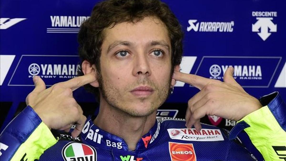 Valentino Rossi seguirá en MotoGP tras renovar con Yamaha por una