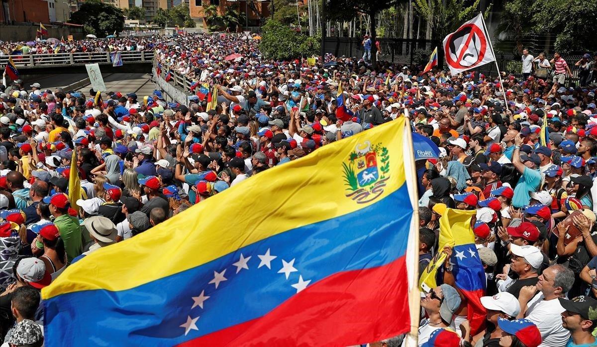 zentauroepp46693117 file photo  opposition supporters take part in a rally again190125175738