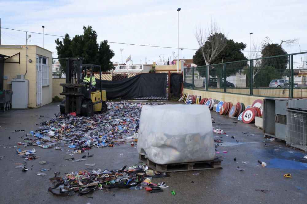 El Ayuntamiento de Torrevieja ha destruido más de 20.000 objetos falsificados