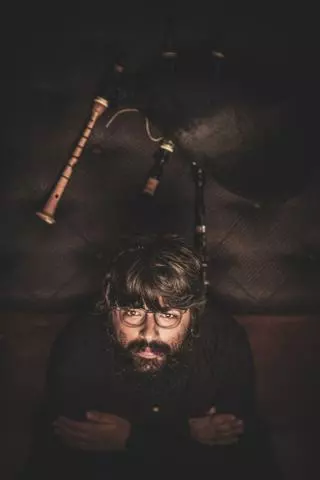 David Bellas, pregoeiro da Festa do Gaiteiro de Soutelo: «A gaita aínda segue sendo un xogo e tamén unha forma de descubrimento»