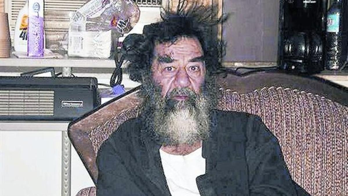 Sadam Husein, poco después de su captura por soldados de EEUU.