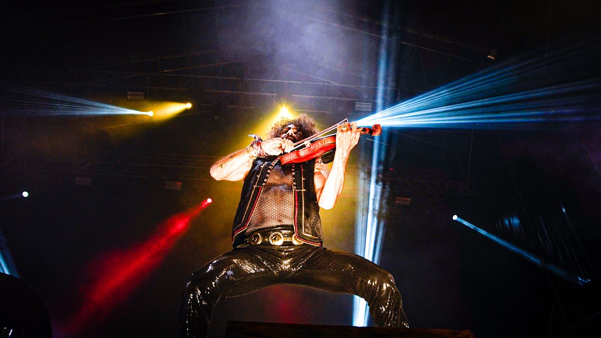 Ara Malikian conquista con su vertiginoso ritmo de violín el Peñíscola From Stage