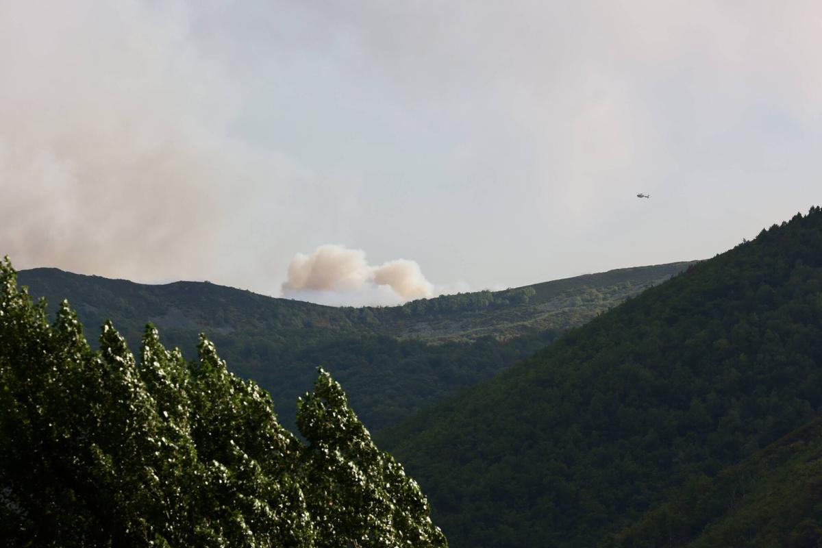 EN IMÁGENES: Los incendios en Asturias, bajo control gracias a la ...
