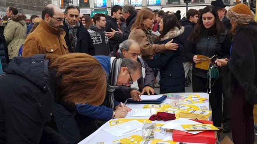 Recollida de firmes de la plataforma a Madrid