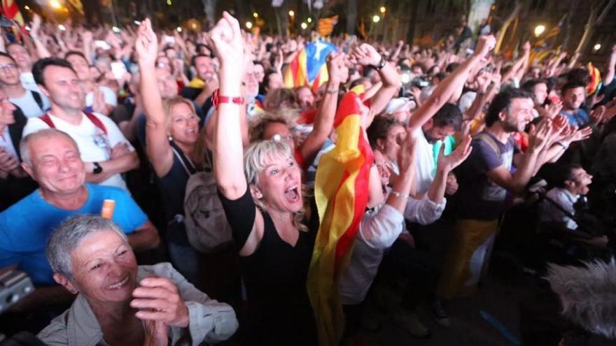 Impotencia, enfado, esperanza y tristeza, los sentimientos de los catalanes ante el &#039;procés&#039;