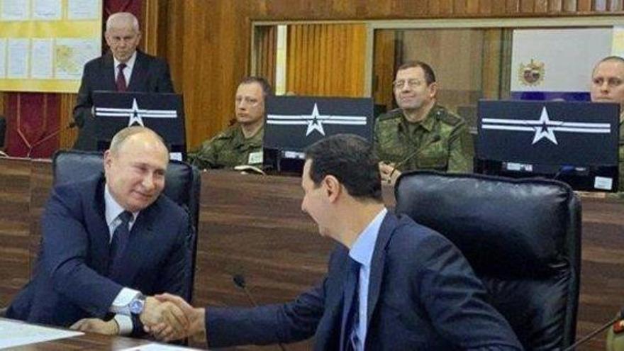 Putin viaja por sorpresa a Siria