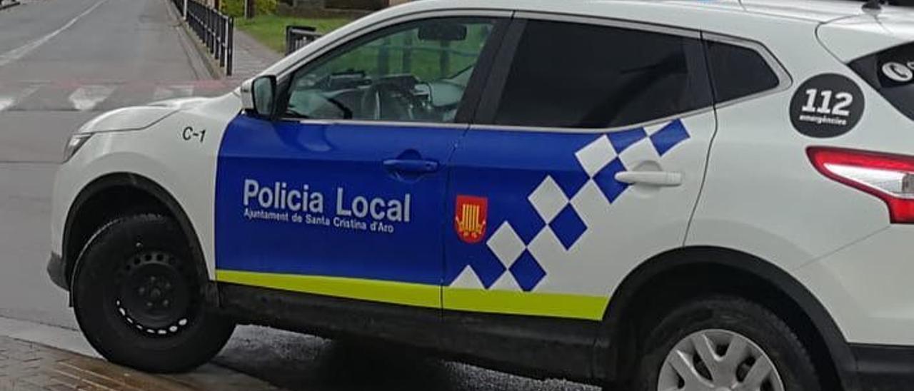 Un vehicle de la Policia de Santa Cristina d&#039;Aro, foto d&#039;arxiu