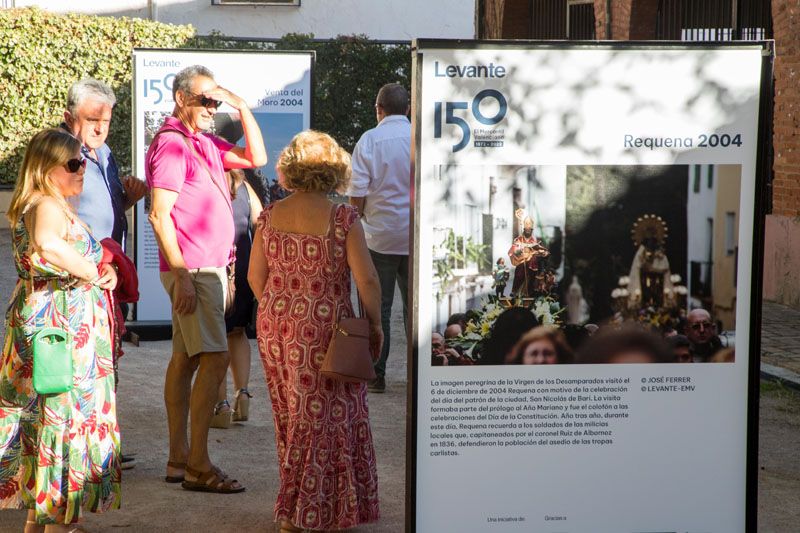 Inauguración de la exposición del 150 aniversario de Levante-EMV en Requena