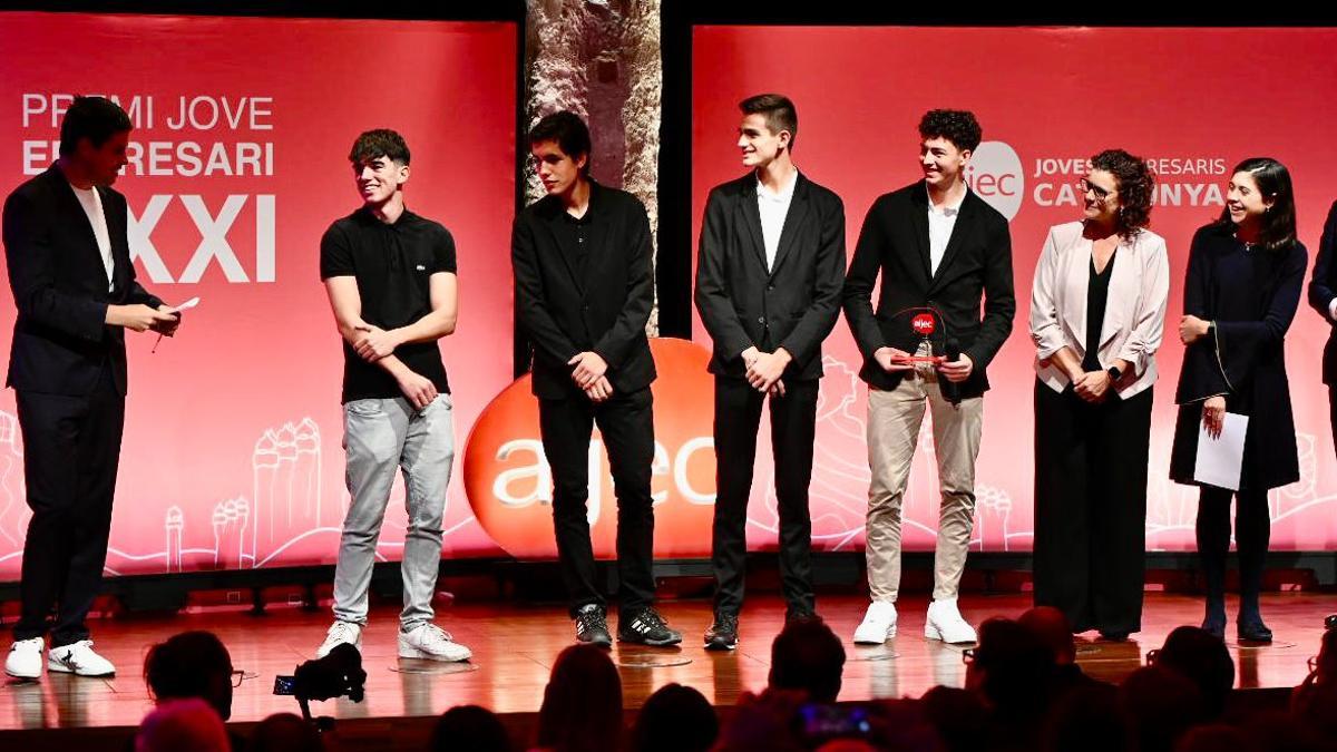 Viladecans Satış Enstitüsü Temsilcileri