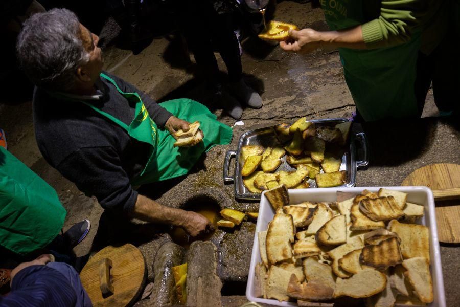 Elaboración de aceite en el molino de Latedo