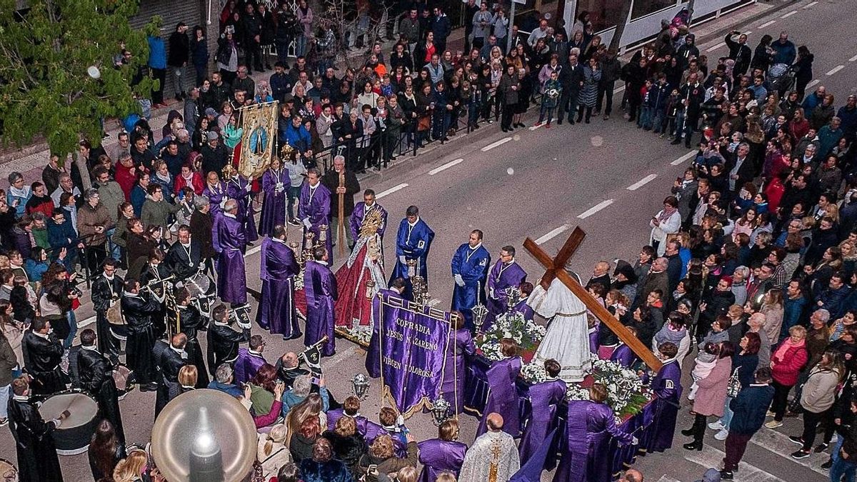 Imagen de archivo de una procesión en Utrillas, en Teruel.