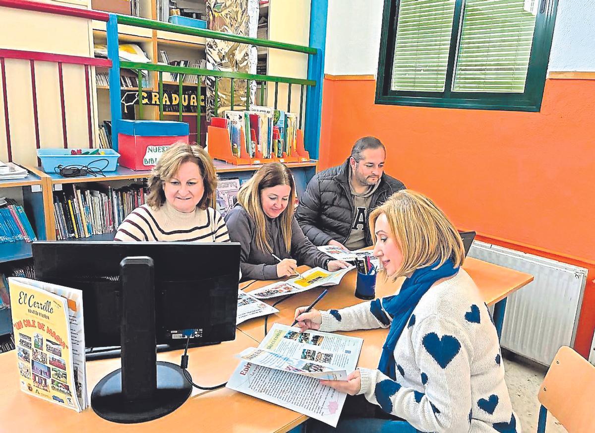 Preparación de la publicación 'El Cerrillo', del CEIP Aurelio Sánchez.