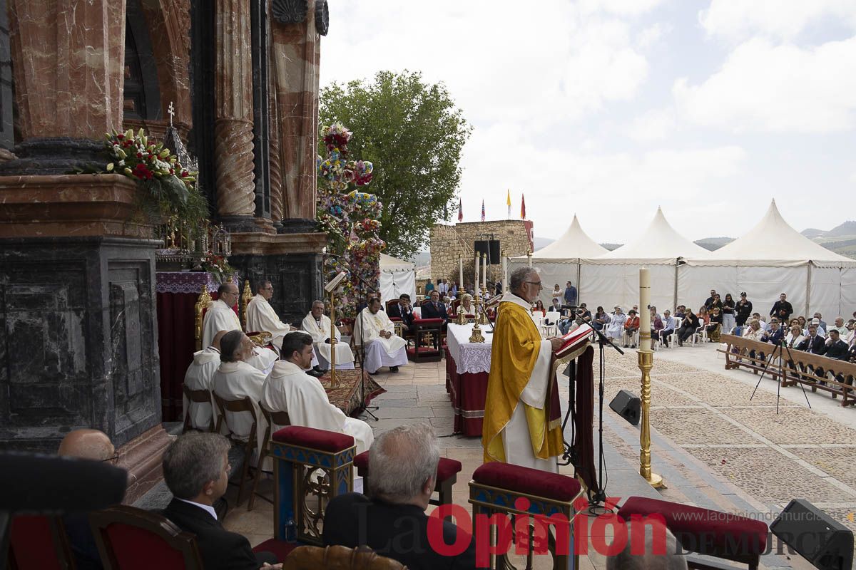 Fiestas de Caravaca | Imposición de cruces a los nuevos hermanos cofrades de la Vera Cruz