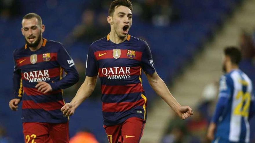 Munir celebra uno de sus goles, ayer en el partido contra el Espanyol.