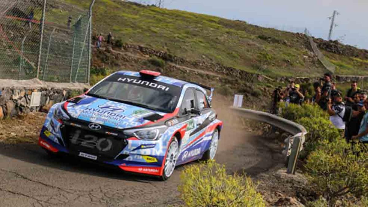 Hyundai consiguió el doblete en el Rally Villa de Adeje