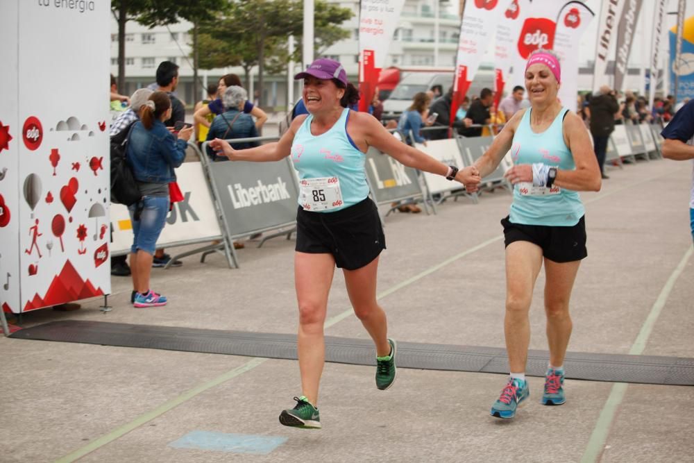 Participantes en la carrera "Dona vida"