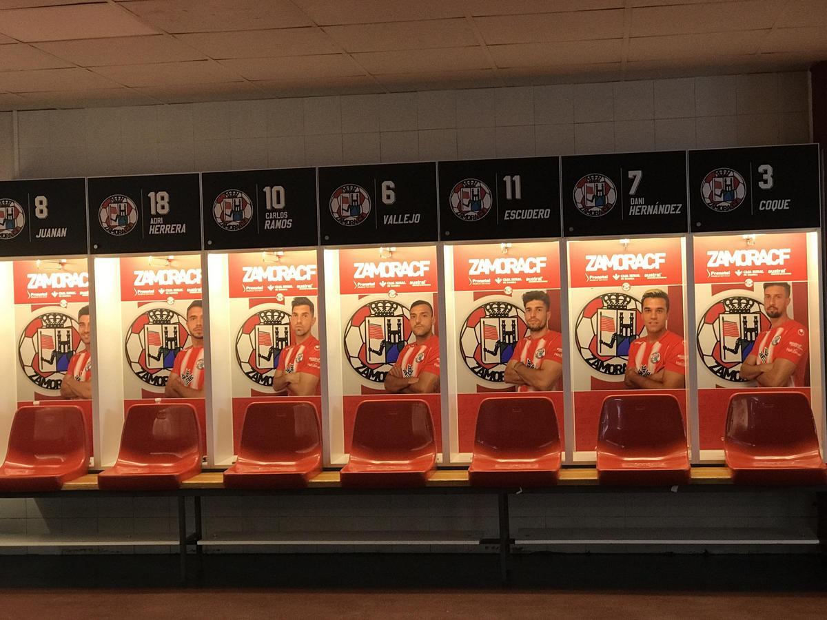 Algunas de las taquillas del nuevo vestuario rojiblanco.