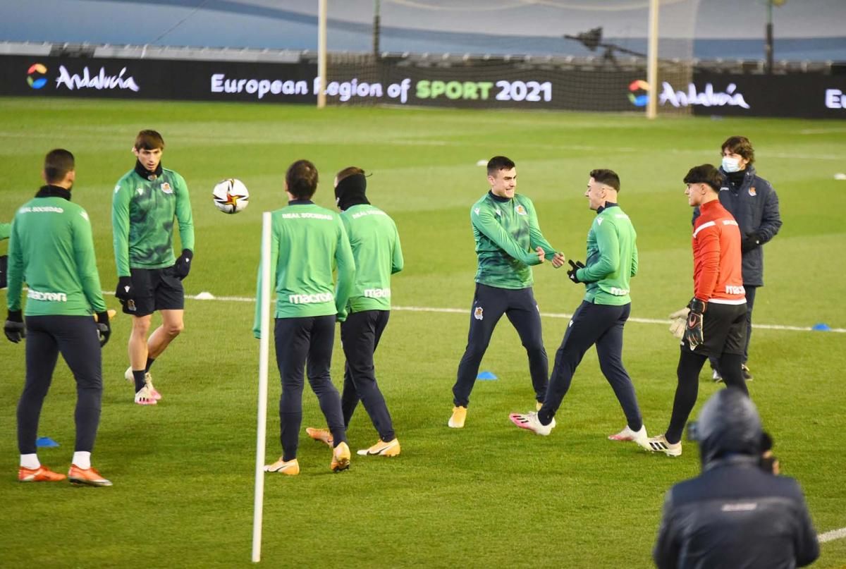 Entrenamiento de la Real Sociedad en el estadio El Arcángel