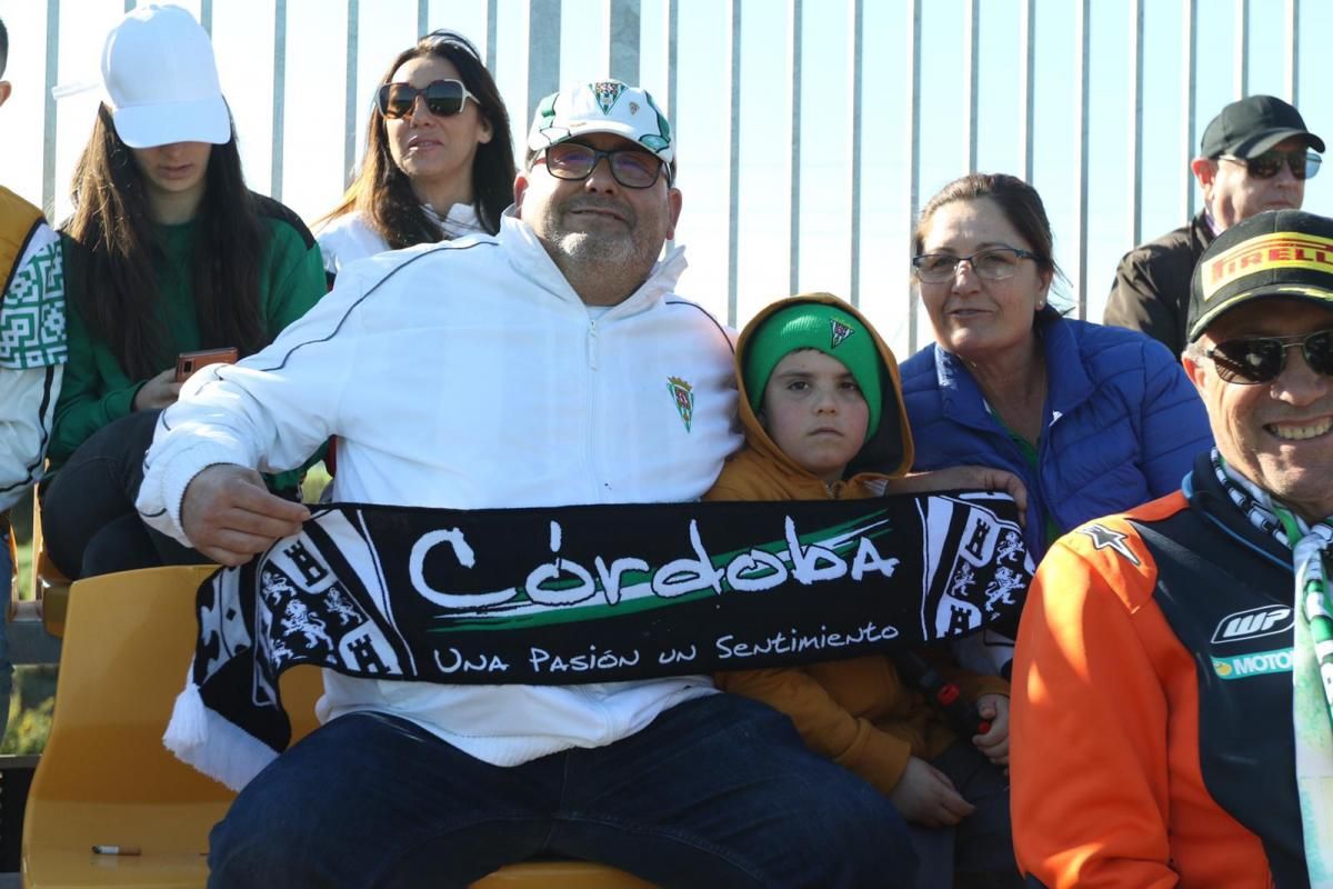 La afición cordobesista, con su equipo en Cádiz