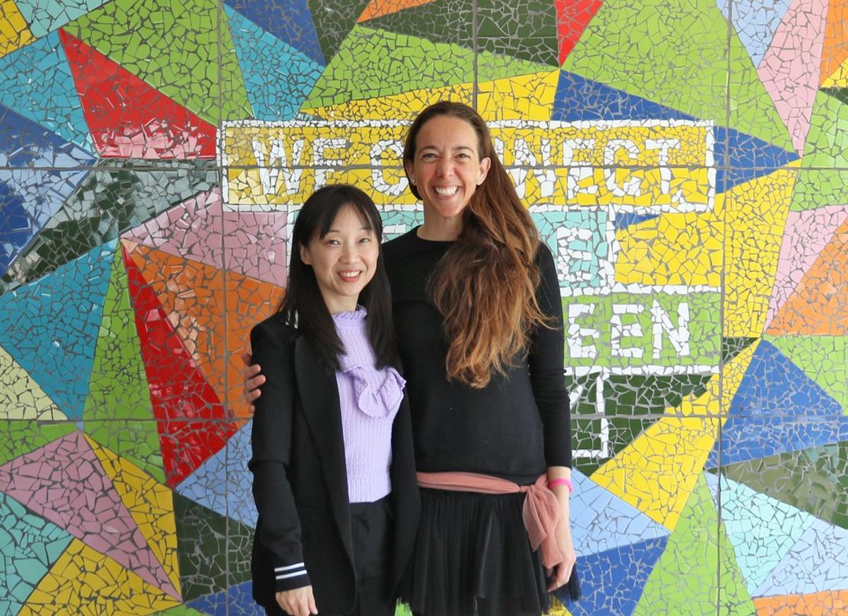 Luz Ma Chen, directora general de Chint Energy, y Carlota Pi, presidenta ejecutiva de Holaluz. Luz Ma Chen, directora general de Chint Energy, y Carlota Pi, presidenta ejecutiva de Holaluz.