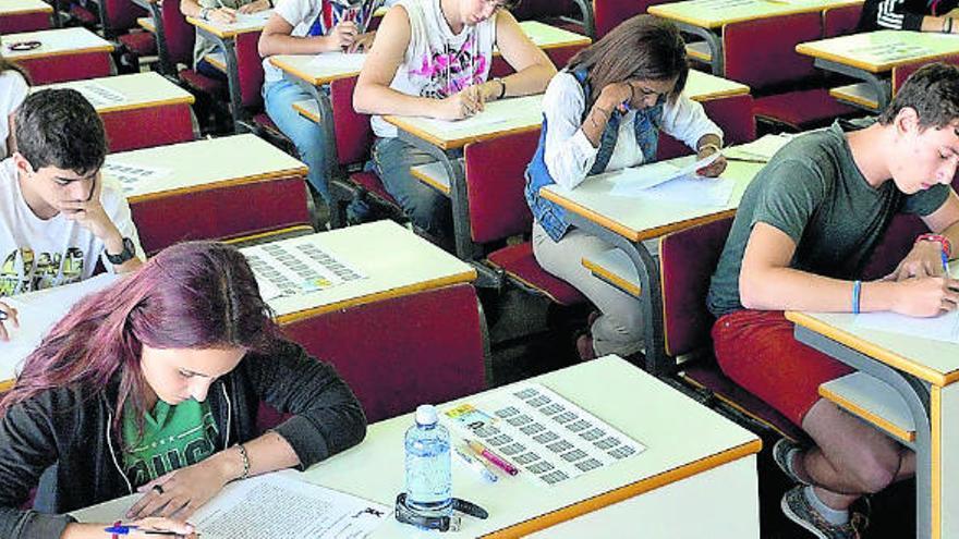 Las universidades canarias suspenden en rendimiento docente e investigador