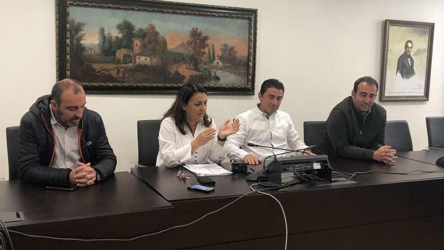 Enrique Gancedo, Charo Fernández Román, Juan Manuel Blanco y Pablo García, durante la rueda de prensa.