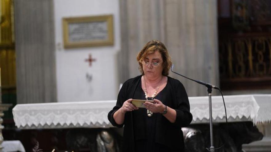 Amigos y familiares despiden a Ángel Ferrera en la catedral de Las Palmas