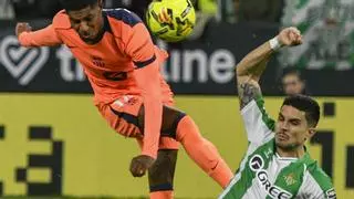 El Comité de Árbitros justifica la mano de Bartra ante el Barça