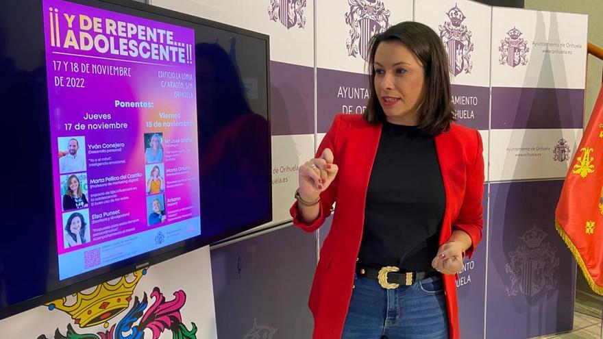 Carolina Gracia, durante la presentación de las jornadas