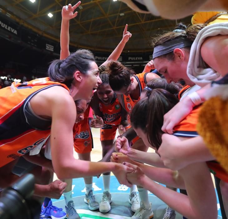 Celebraciones del Valencia Basket tras el pase a la semifinal