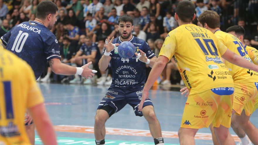 “El partido ante el Huesca es clave para determinar el puesto por donde nos moveremos”