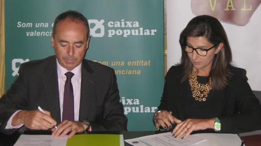 Cecoval firma un convenio con Caixa Popular para impulsar el comercio