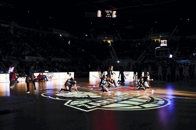 Partido entre el Casademont y el Baskonia