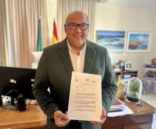 El alcalde de Vélez exige al Gobierno central que inicie las obras de la desaladora de la Axarquía ya