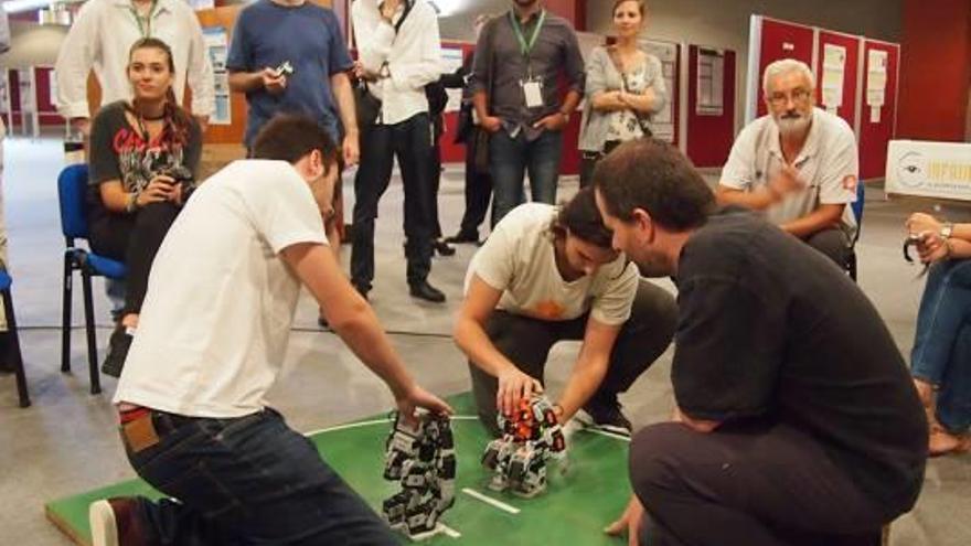 El Campus de Alcoy gana por quinta vez el concurso de robots nacional