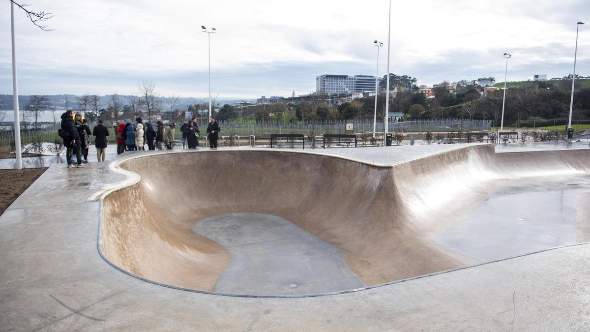 Concluye la reforma del skate-park de Eirís