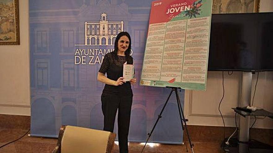 Soraya Merino, concejala de Juventud, en la presentación del Verano Joven.